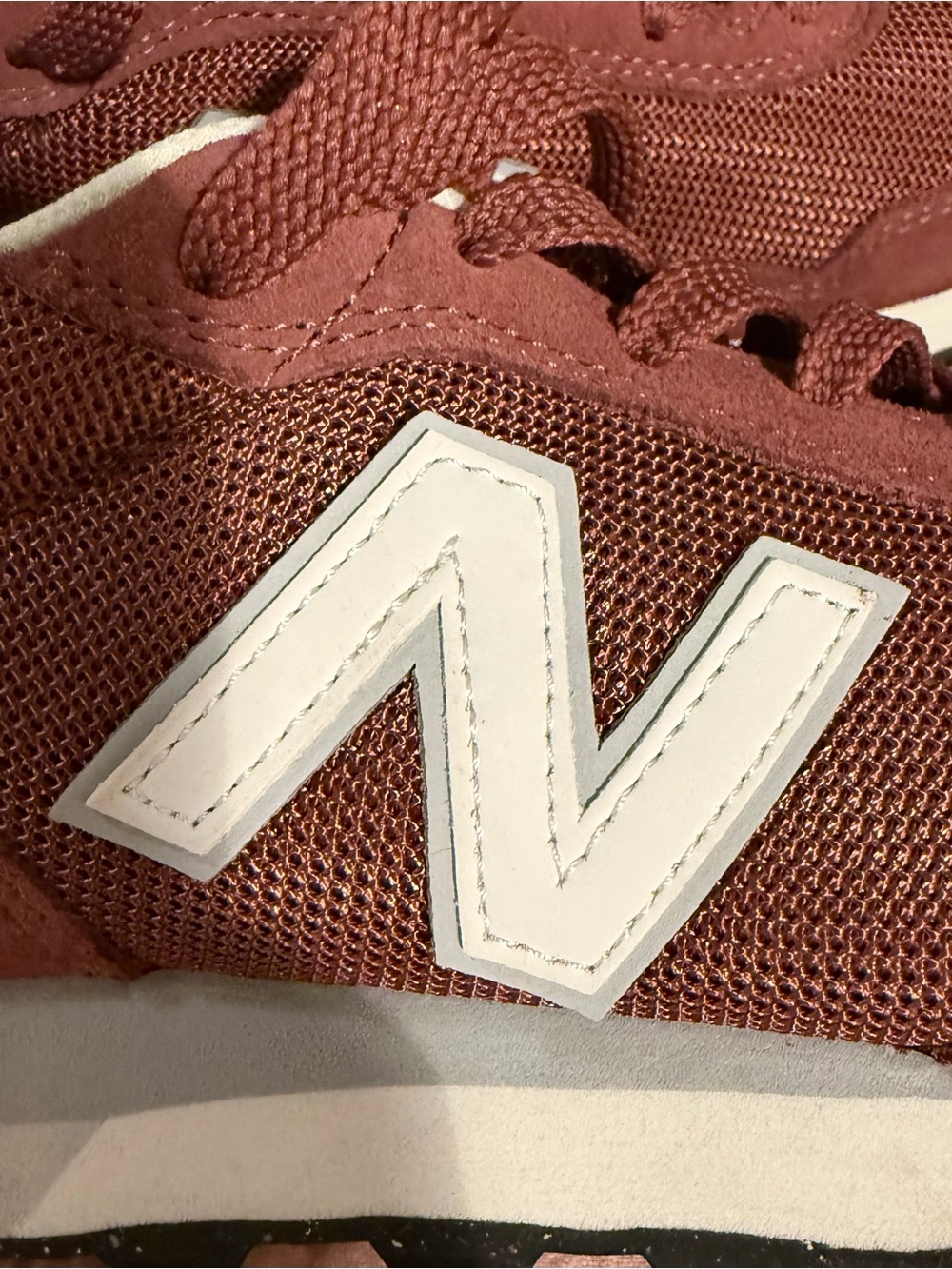 New Balance Women’s 515 Sneakers in Washed Burgundy, Size 9.5 - Picture 6 of 8